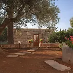 Masseria Fracchicchi Bed & Breakfast 3*