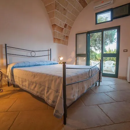 Masseria Fracchicchi فندق مبيت وإفطار
